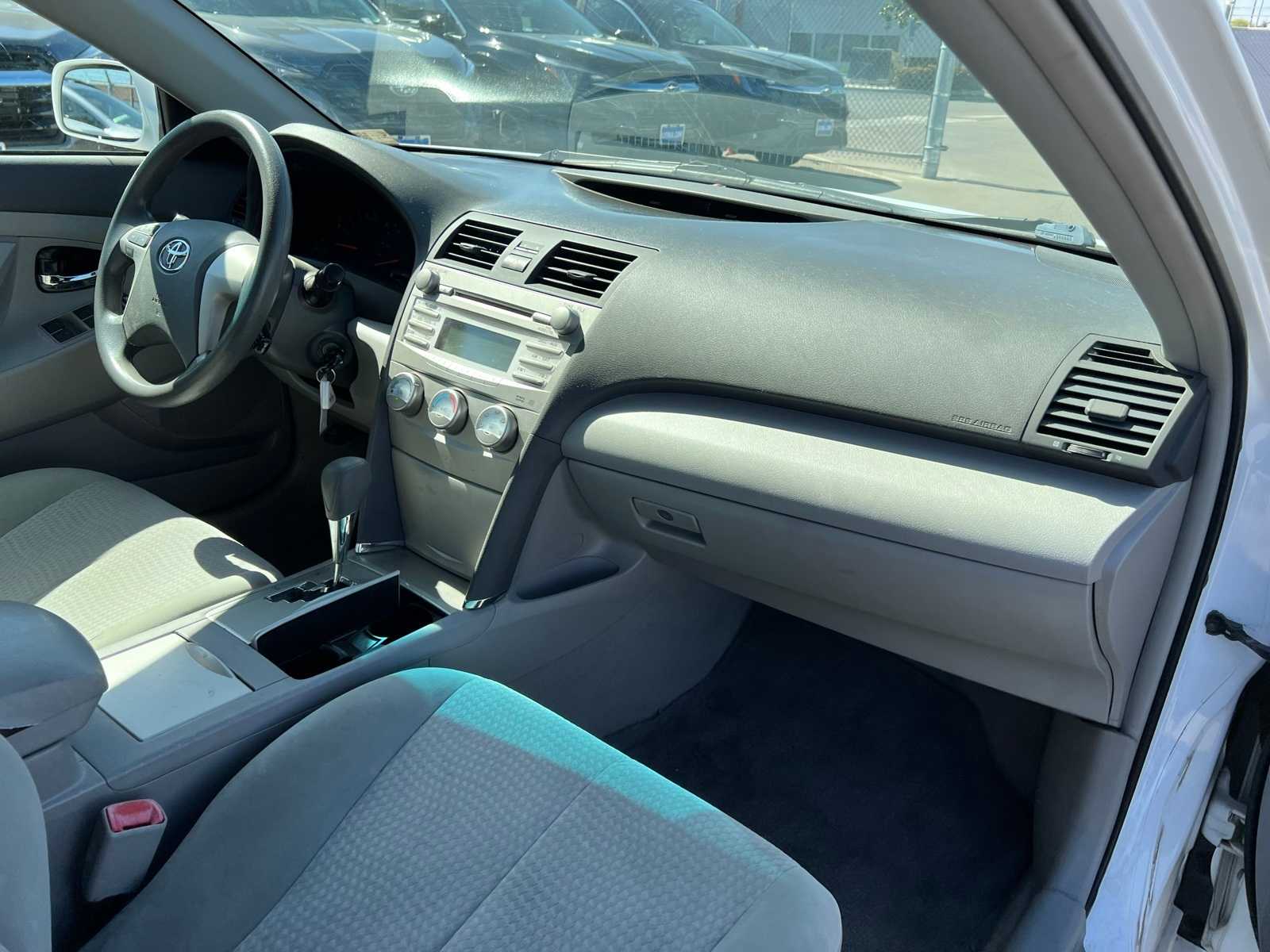 Thumbnail: 2011 Toyota Camry - 25