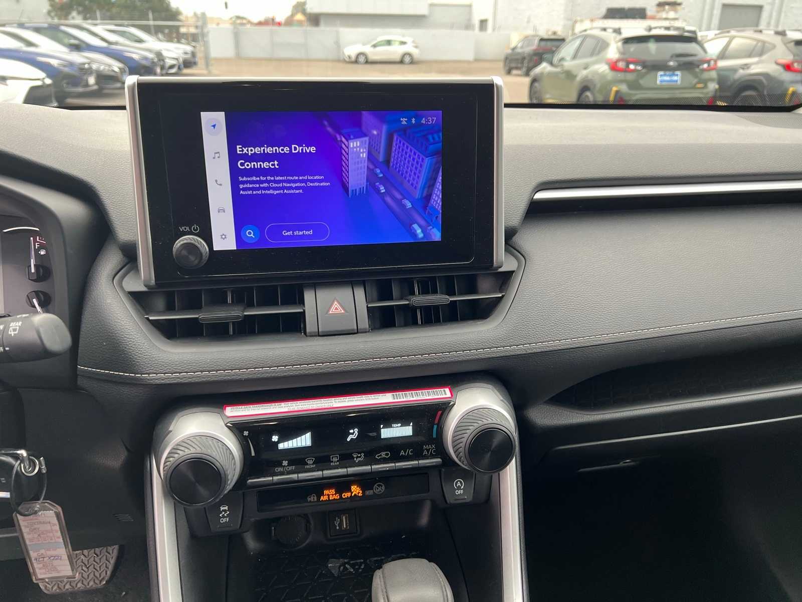 Thumbnail: 2024 Toyota RAV4 - 31