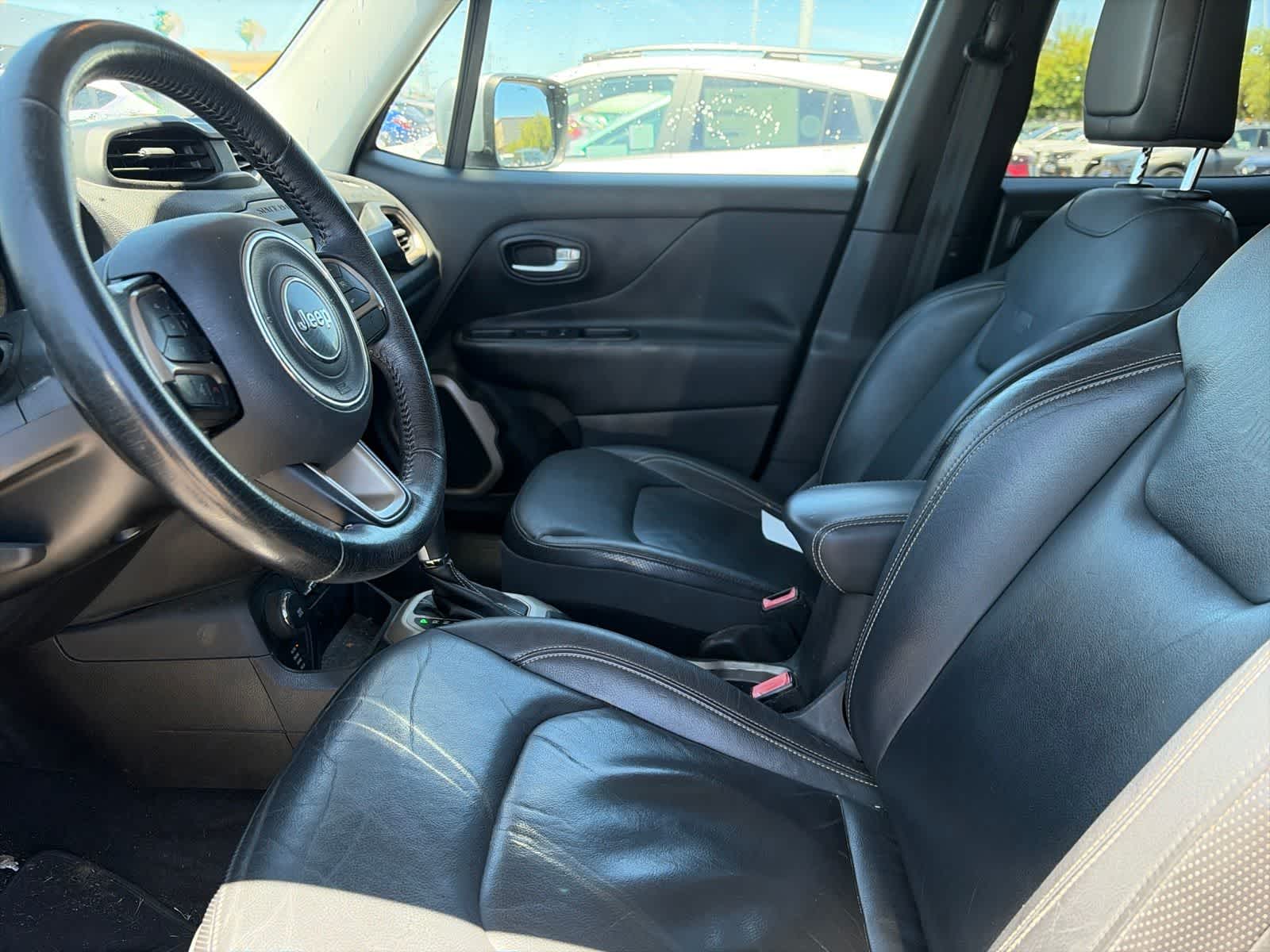 Thumbnail: 2016 Jeep Renegade - 24