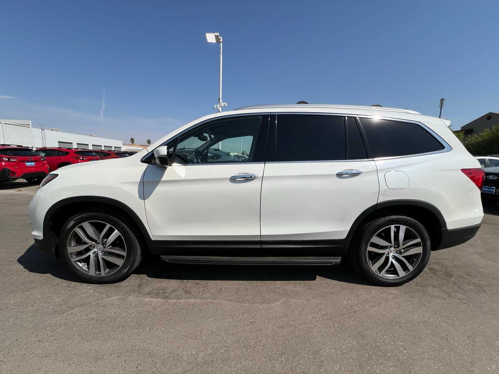 Thumbnail: 2018 Honda Pilot - 2