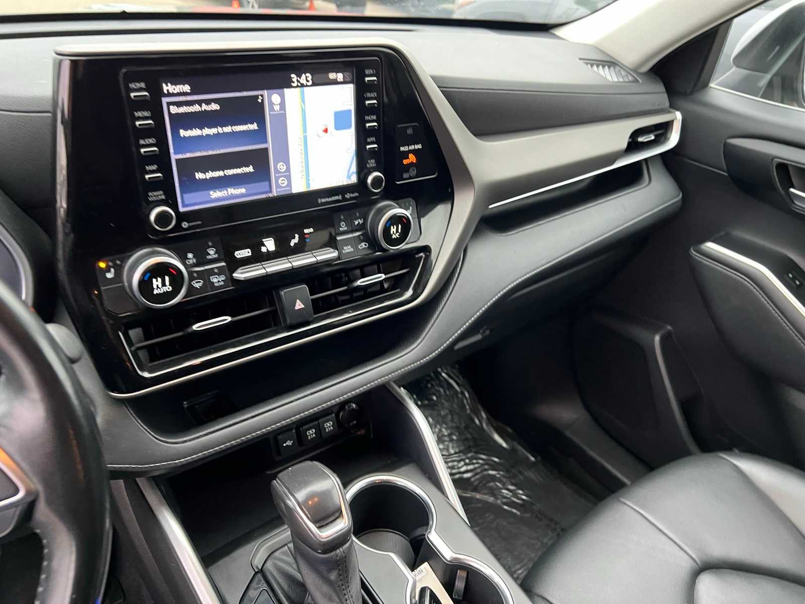 Thumbnail: 2021 Toyota Highlander - 39