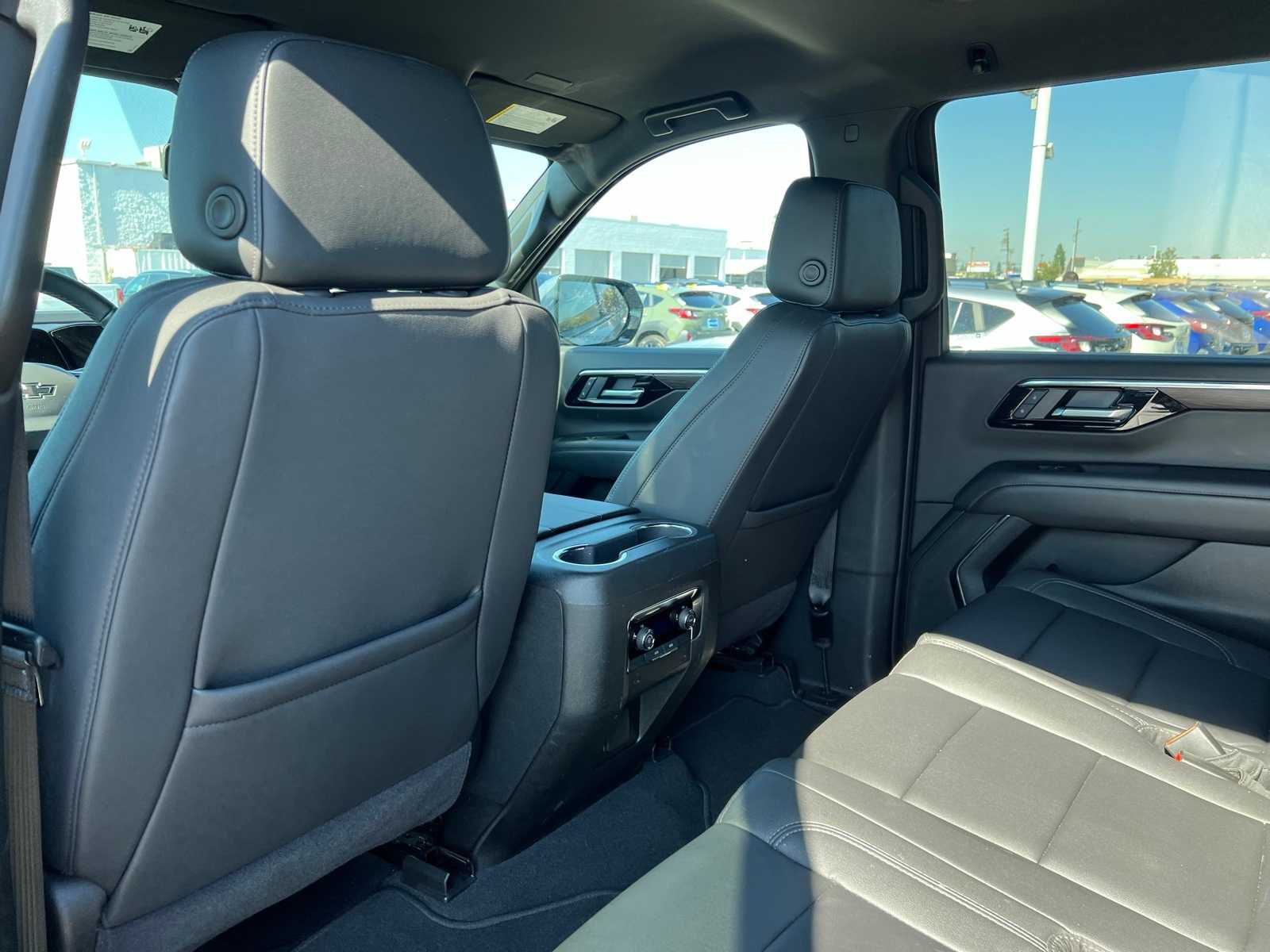 Thumbnail: 2025 Chevrolet Suburban - 16