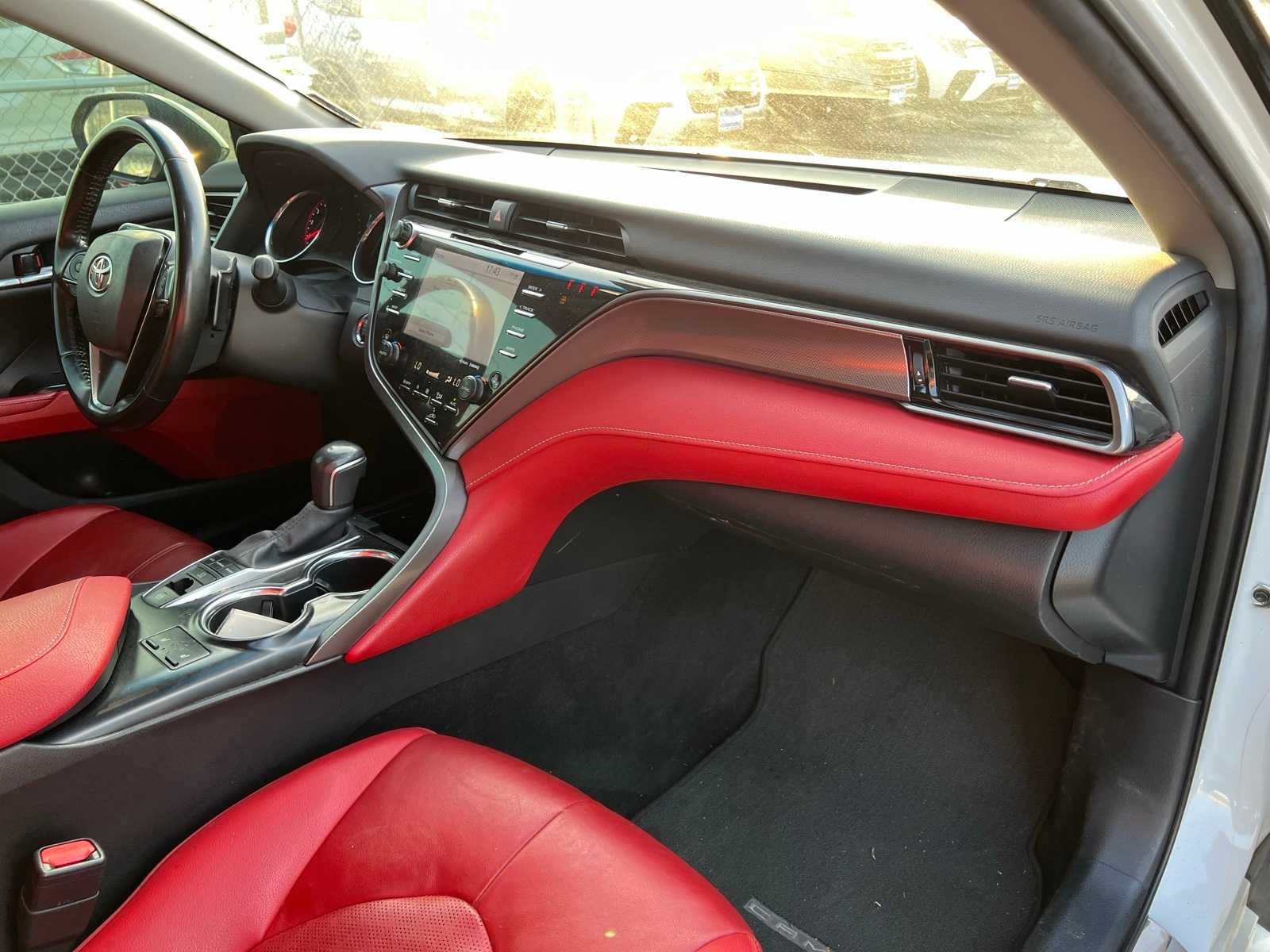 Thumbnail: 2020 Toyota Camry - 24