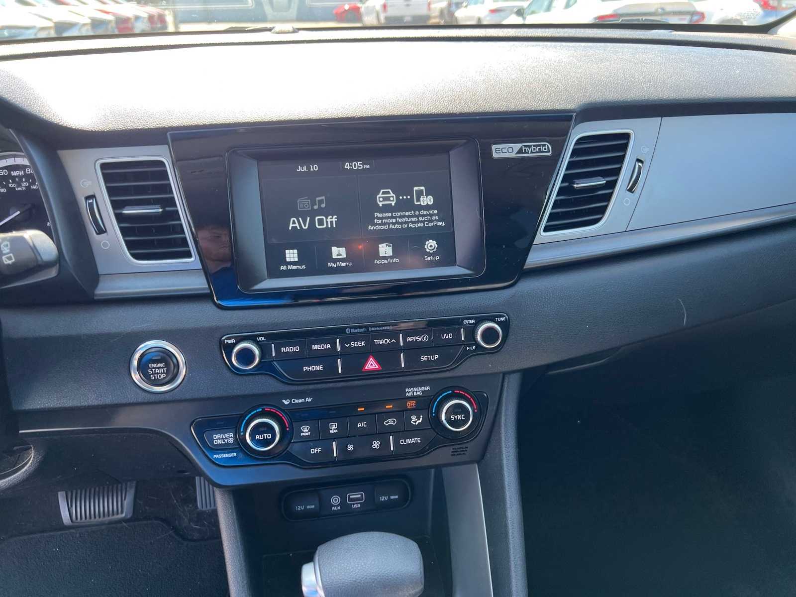 Thumbnail: 2018 Kia Niro - 31