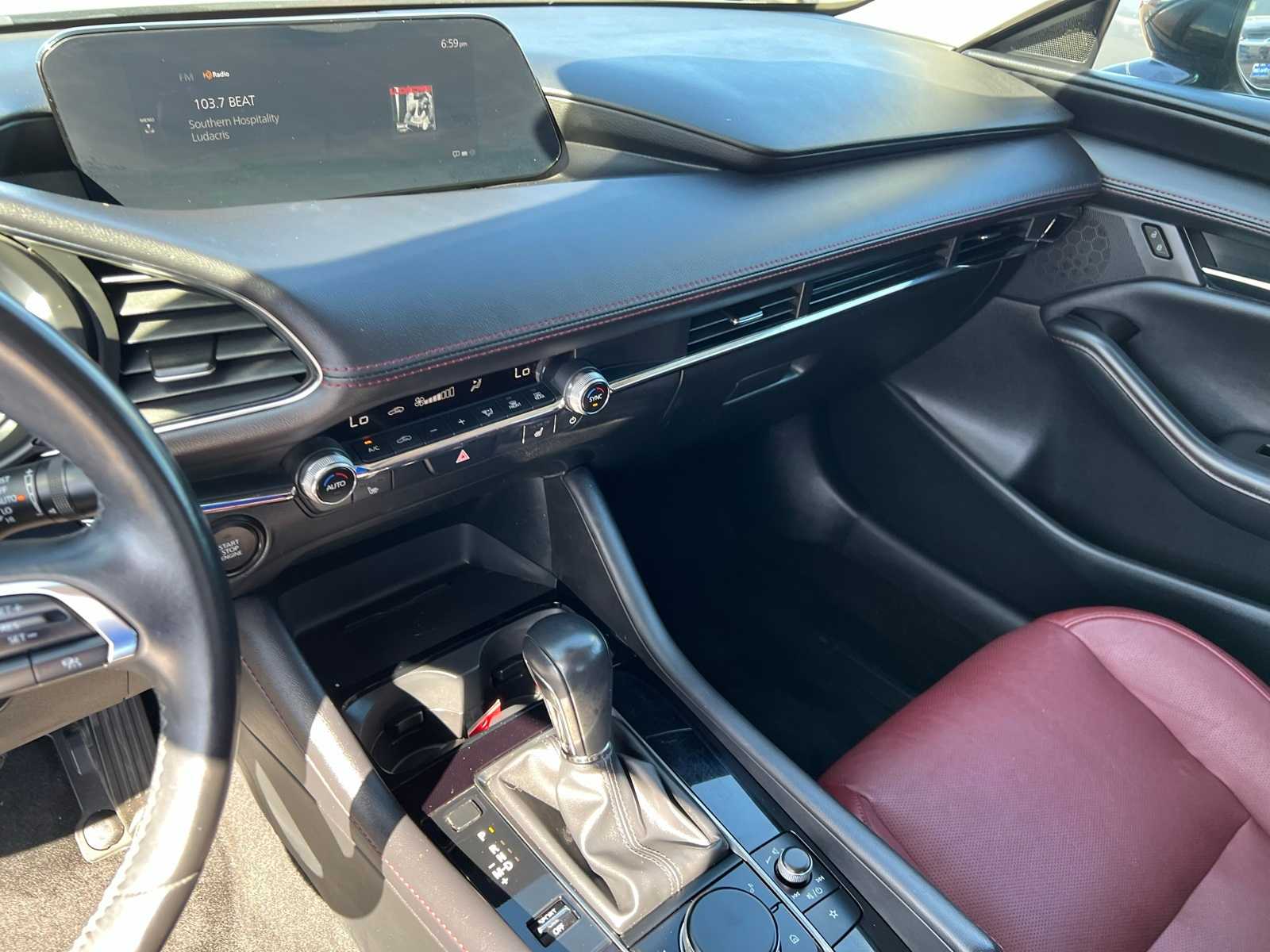 Thumbnail: 2024 Mazda Mazda3 - 38