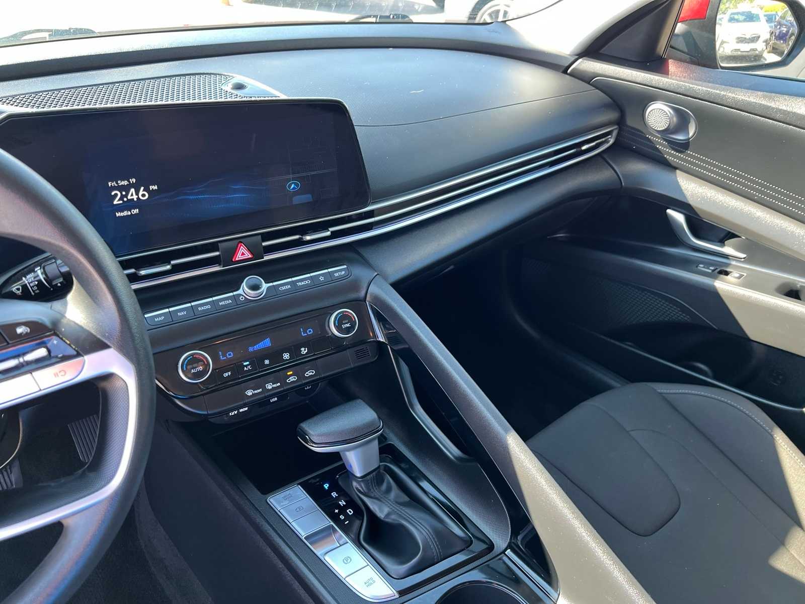 Thumbnail: 2024 Hyundai Elantra - 38