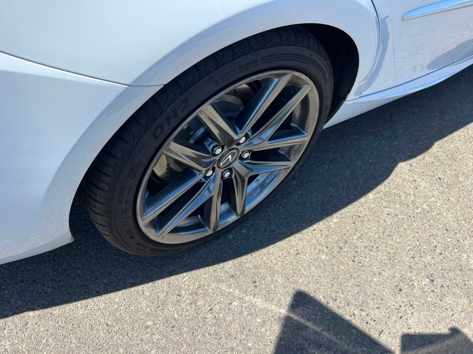 Thumbnail: 2018 Lexus IS - 21