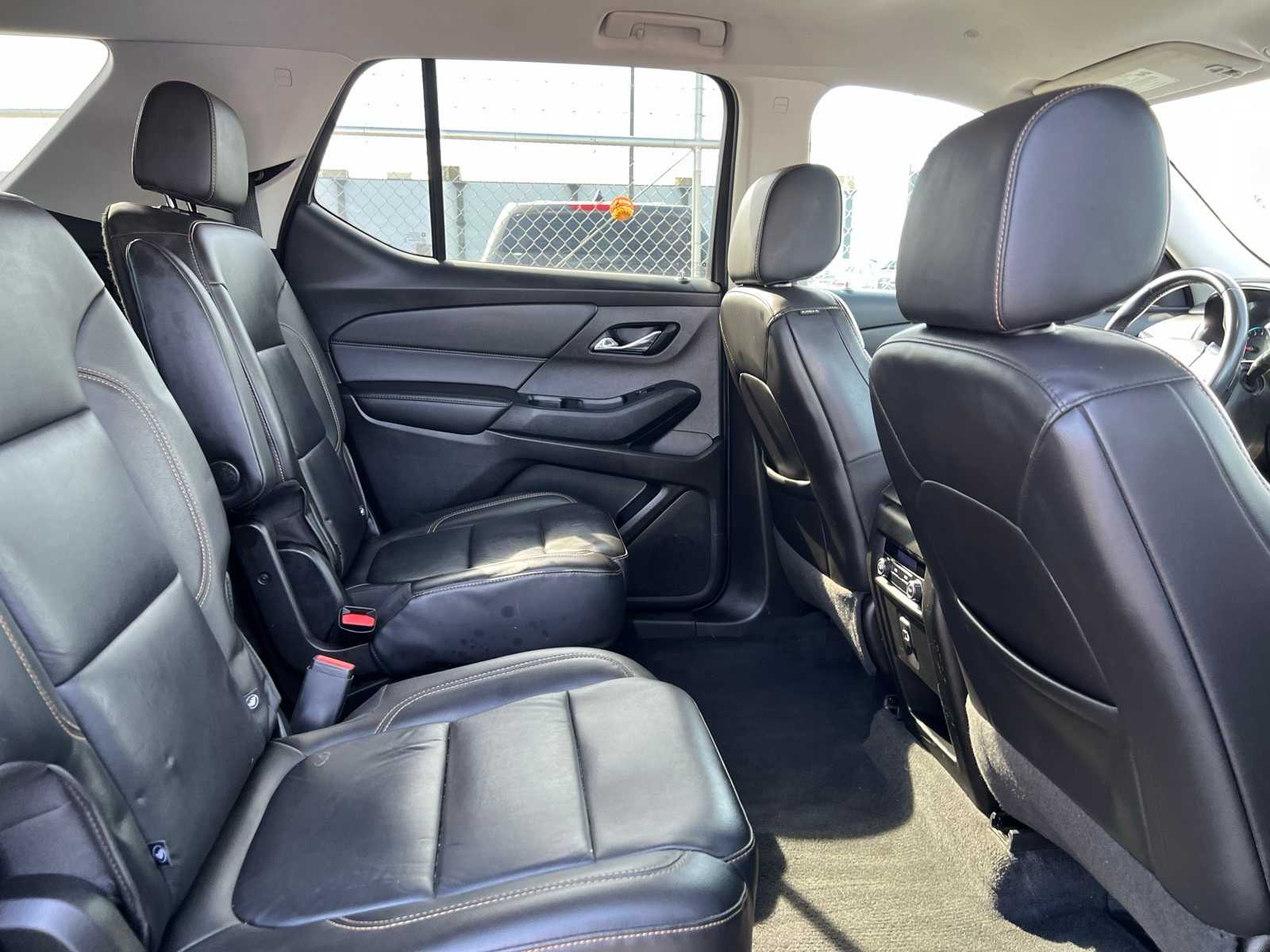 Thumbnail: 2021 Chevrolet Traverse - 22