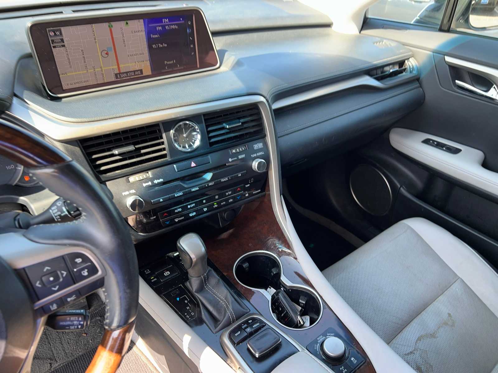 Thumbnail: 2016 Lexus RX - 31