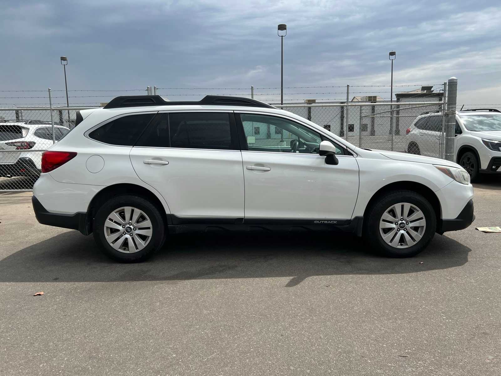 Thumbnail: 2018 Subaru Outback - 10