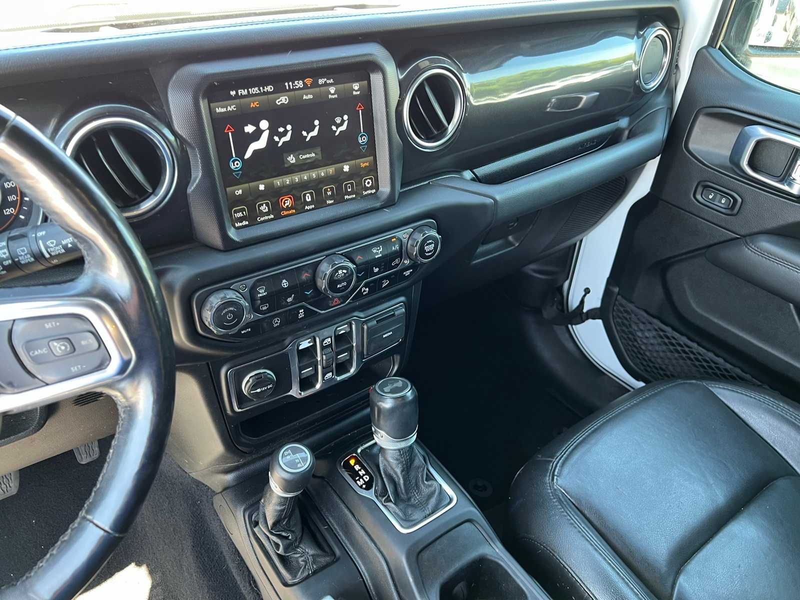 Thumbnail: 2021 Jeep Wrangler - 31