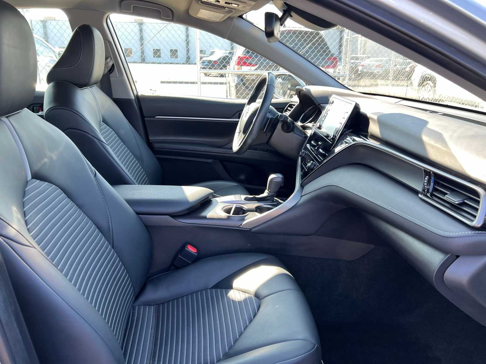 Thumbnail: 2023 Toyota Camry - 26