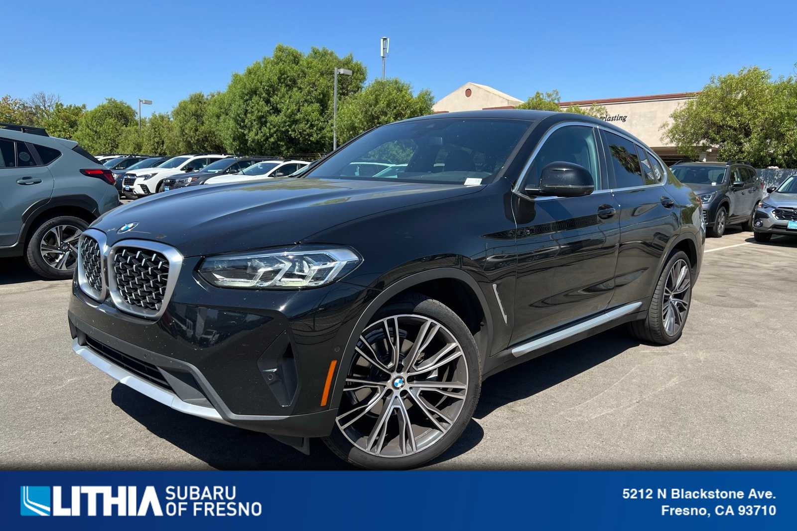 Thumbnail: 2023 BMW X4 - 1