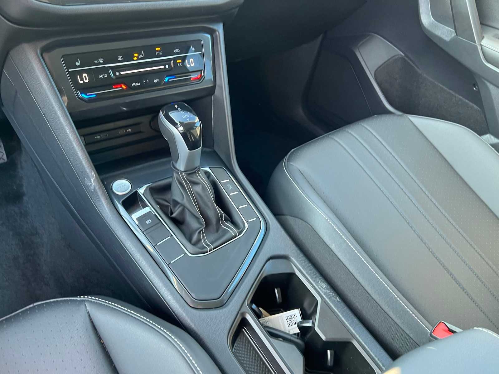 Thumbnail: 2023 Volkswagen Tiguan - 41