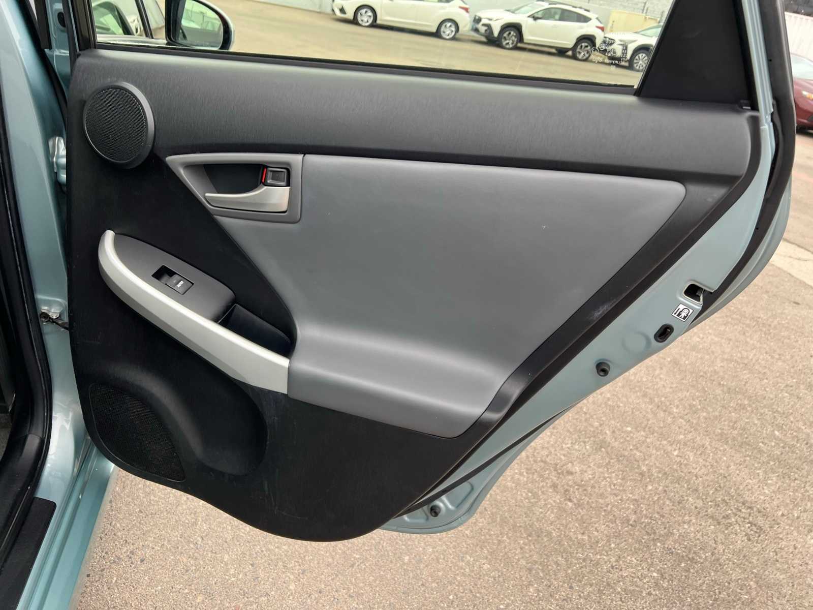 Thumbnail: 2012 Toyota Prius - 24