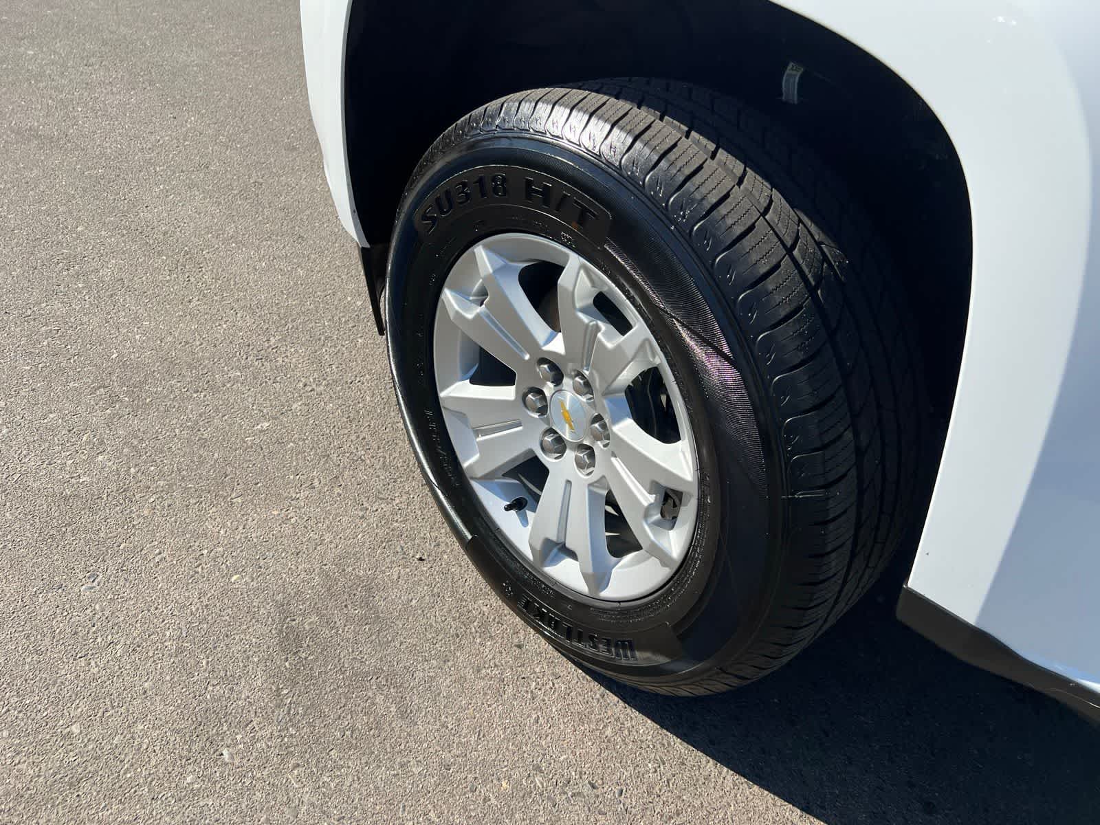 Thumbnail: 2022 Chevrolet Colorado - 13