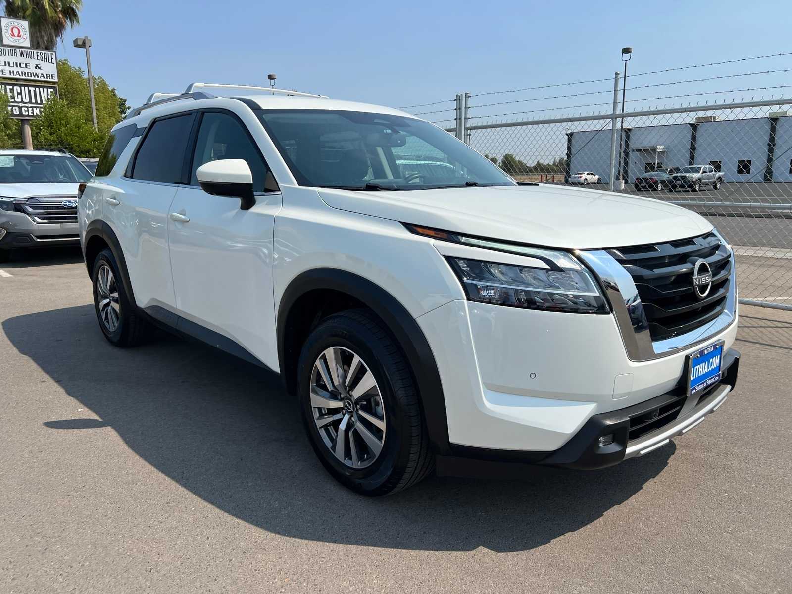 Thumbnail: 2022 Nissan Pathfinder - 11