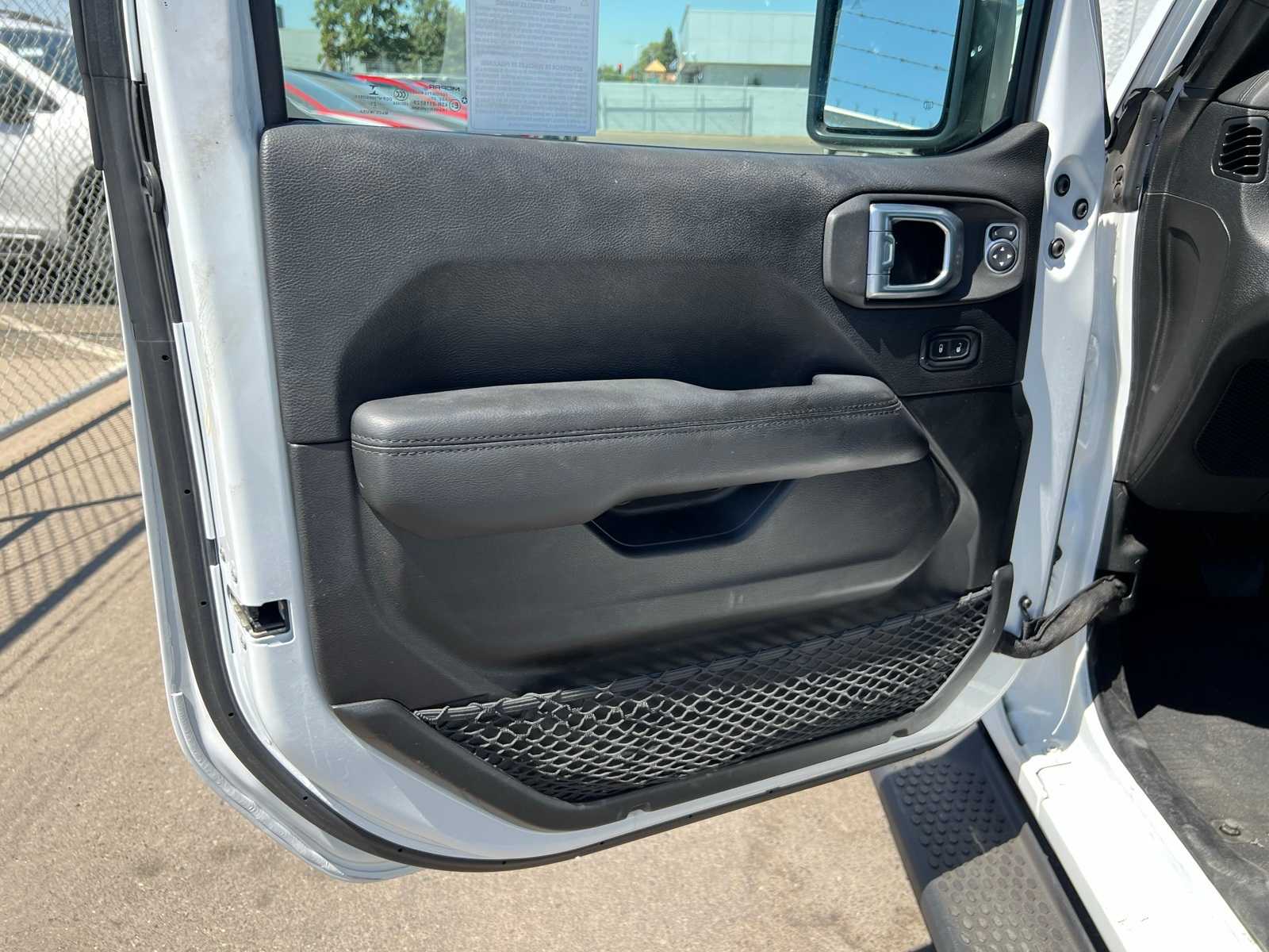 Thumbnail: 2021 Jeep Wrangler - 15
