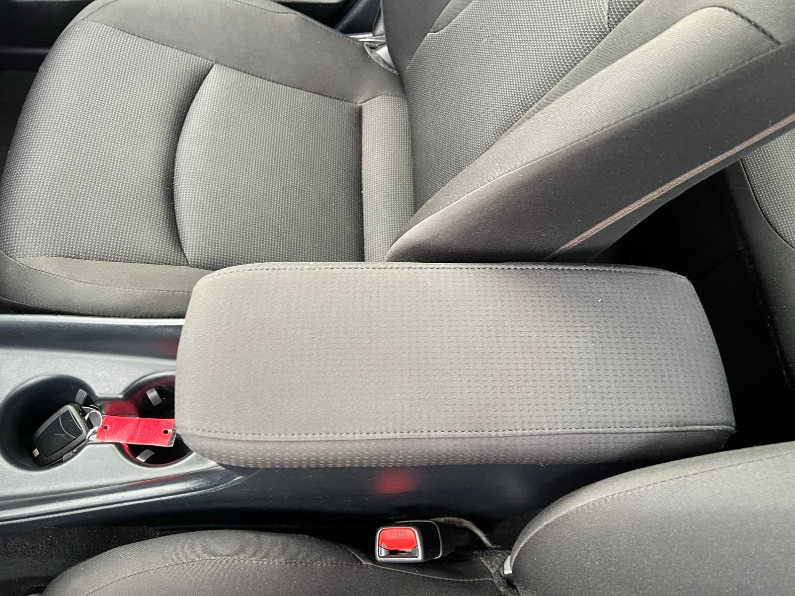 Thumbnail: 2020 Toyota Prius - 40