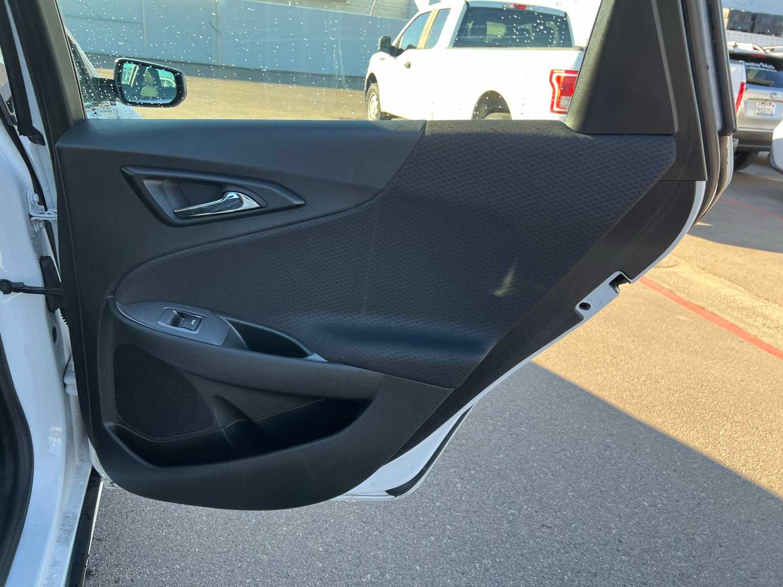 Thumbnail: 2023 Chevrolet Malibu - 24