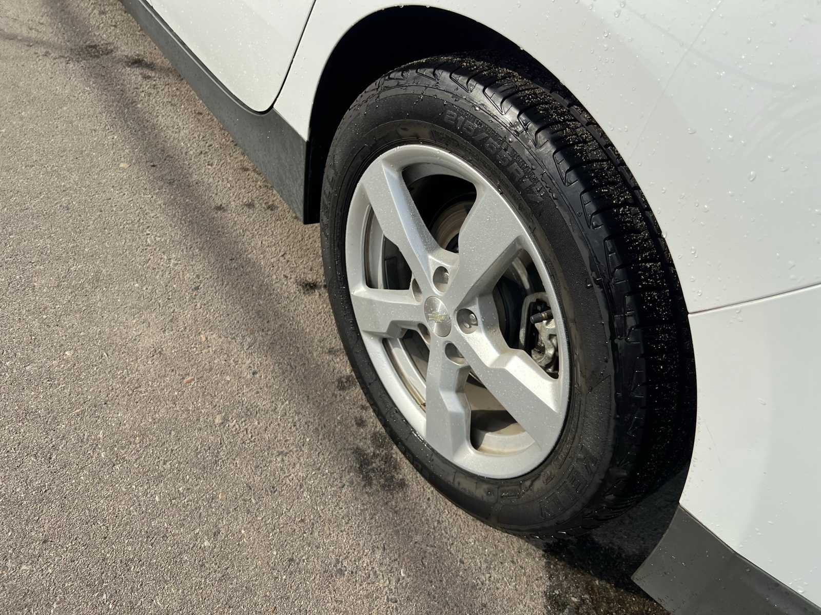 Thumbnail: 2013 Chevrolet Volt - 15