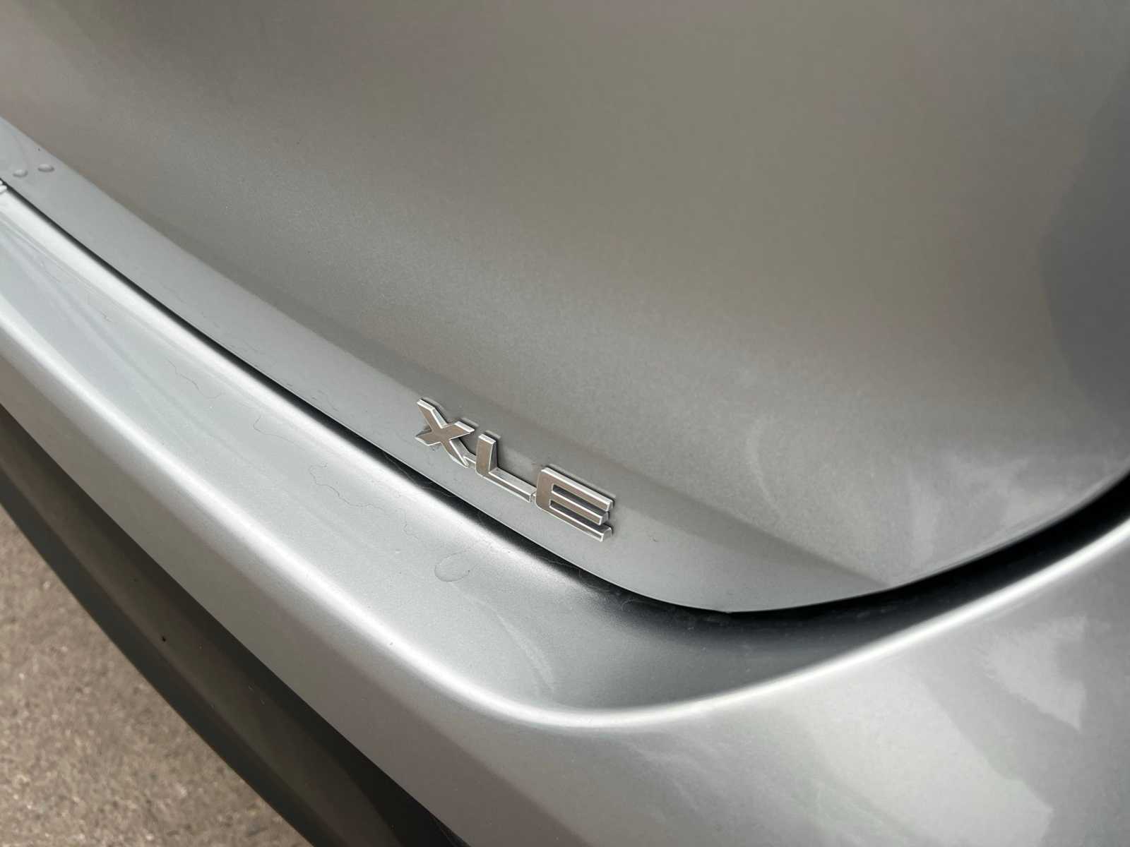 Thumbnail: 2021 Toyota Highlander - 8