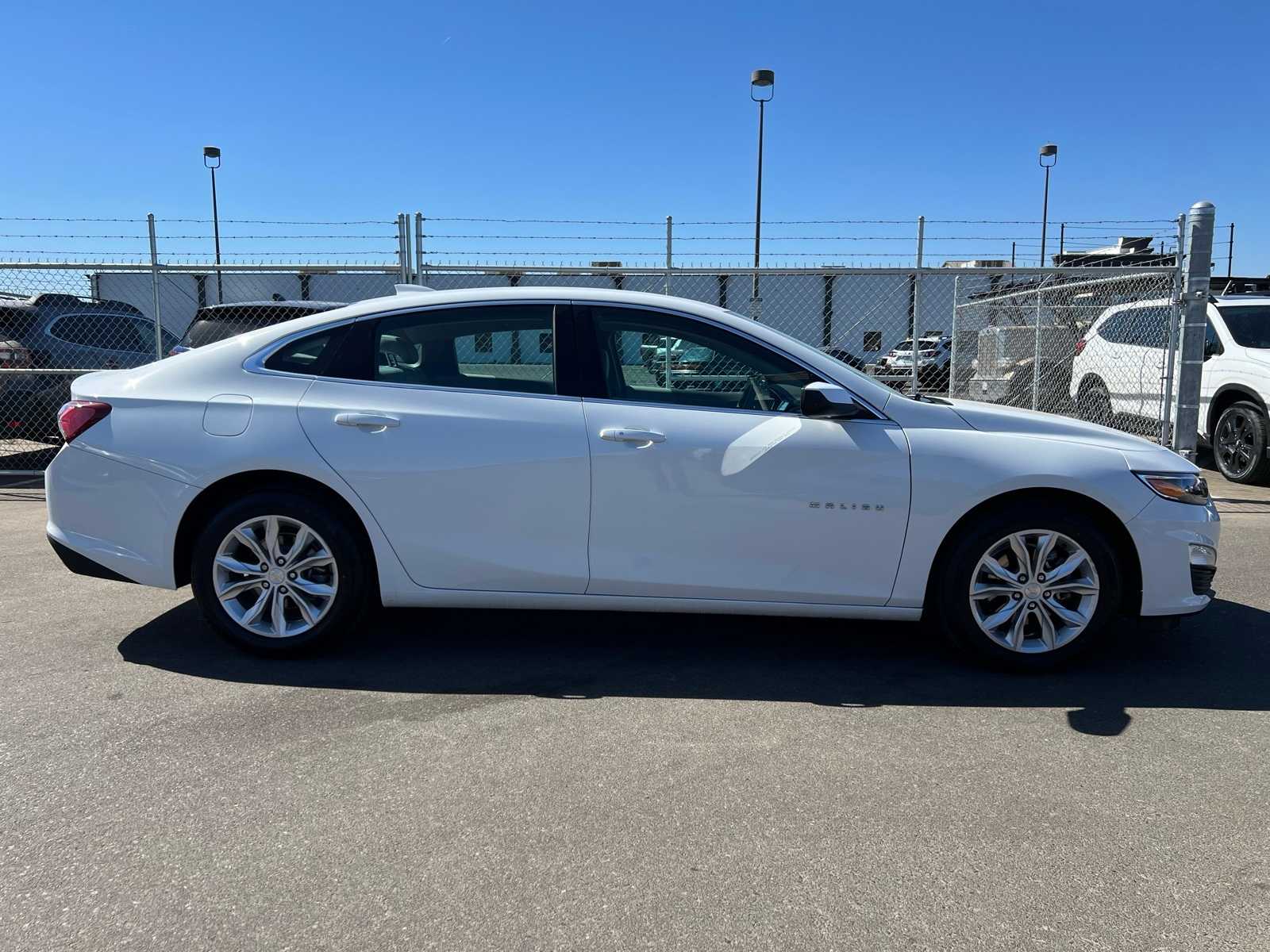 Thumbnail: 2019 Chevrolet Malibu - 10