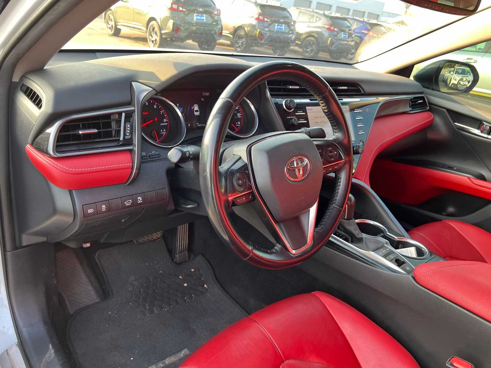 Thumbnail: 2020 Toyota Camry - 12