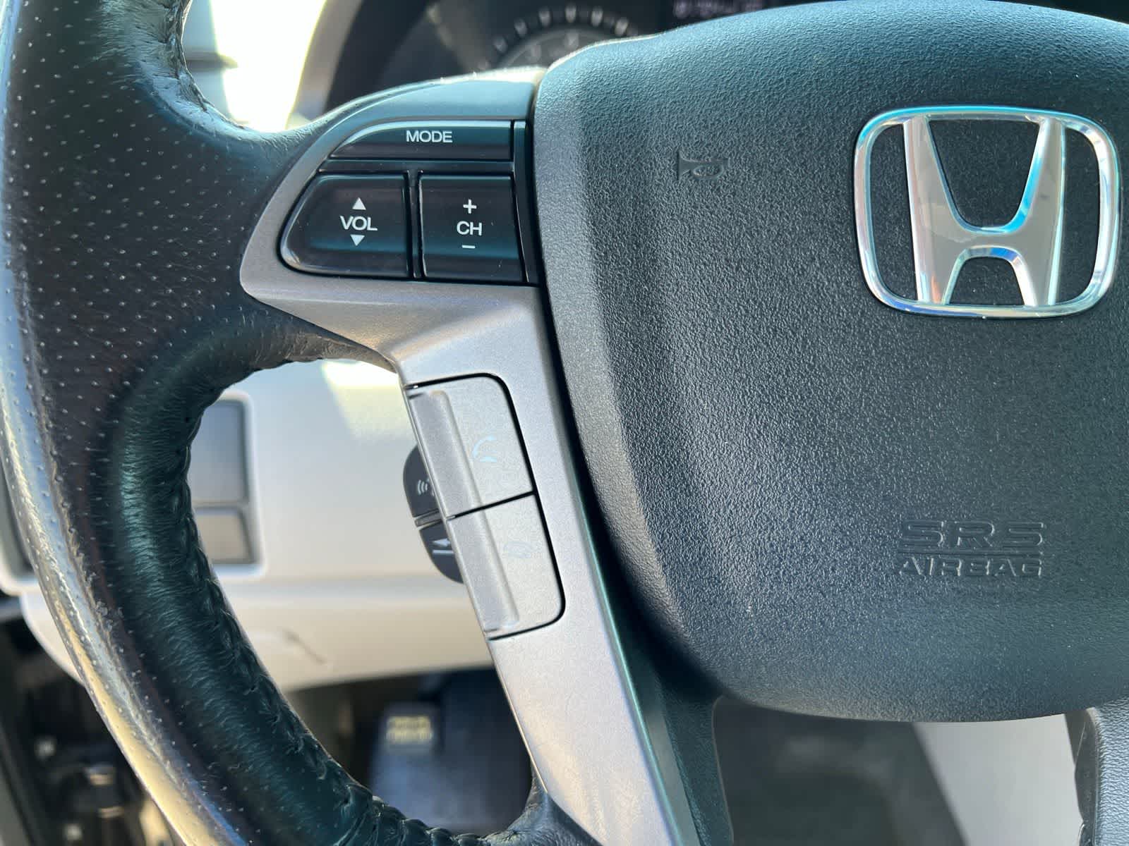 Thumbnail: 2011 Honda Odyssey - 34