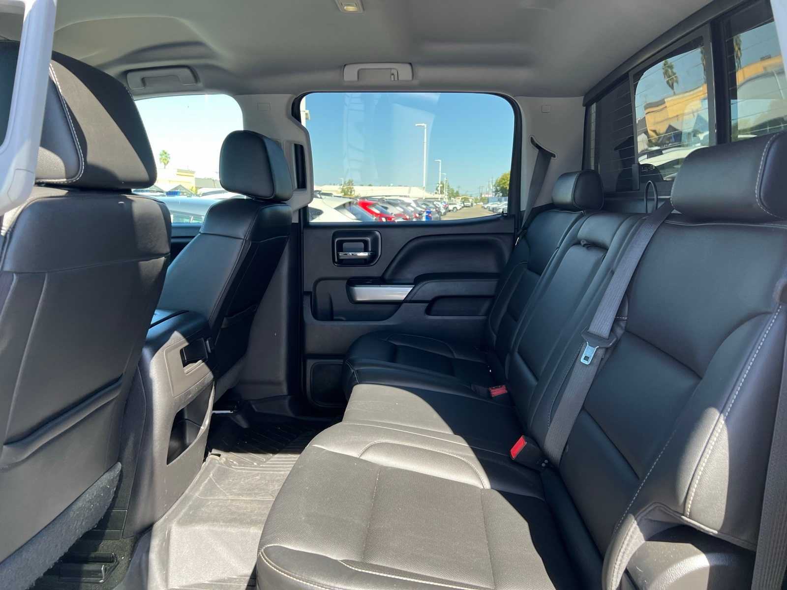 Thumbnail: 2018 Chevrolet Silverado 1500 - 17