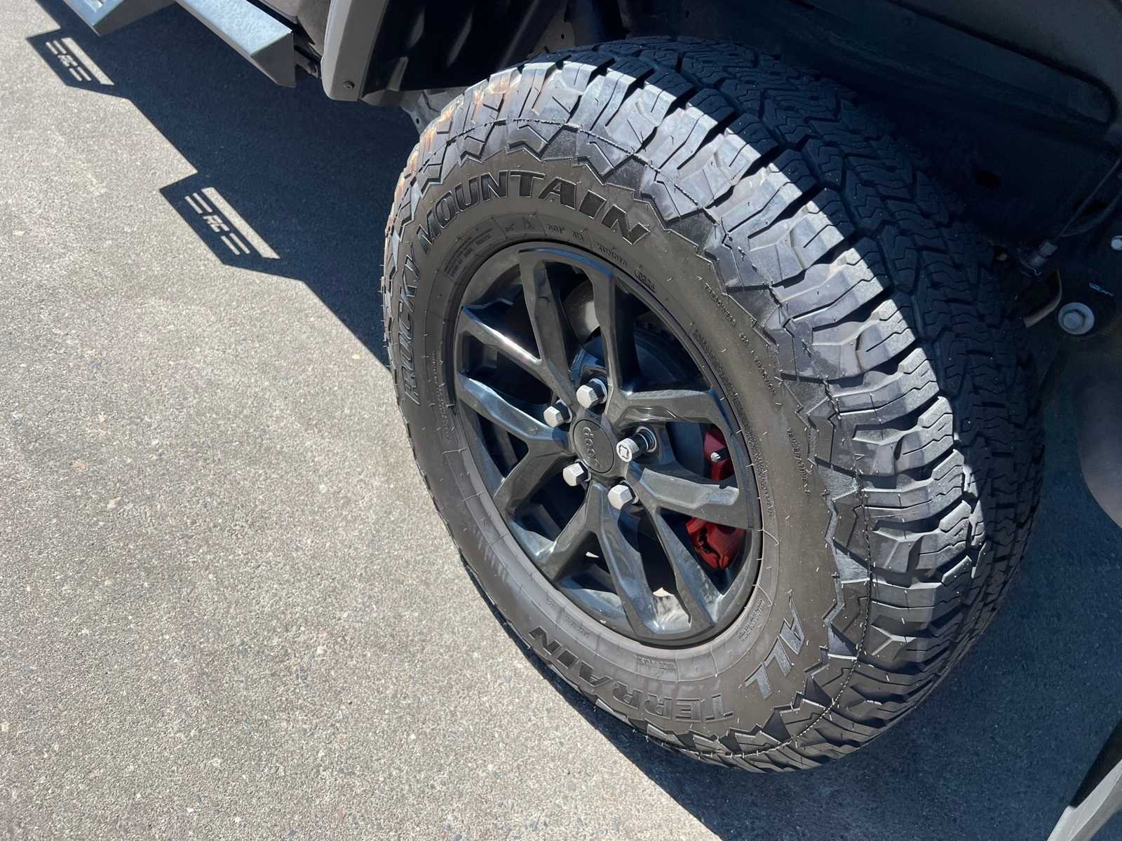 Thumbnail: 2022 Jeep Gladiator - 14