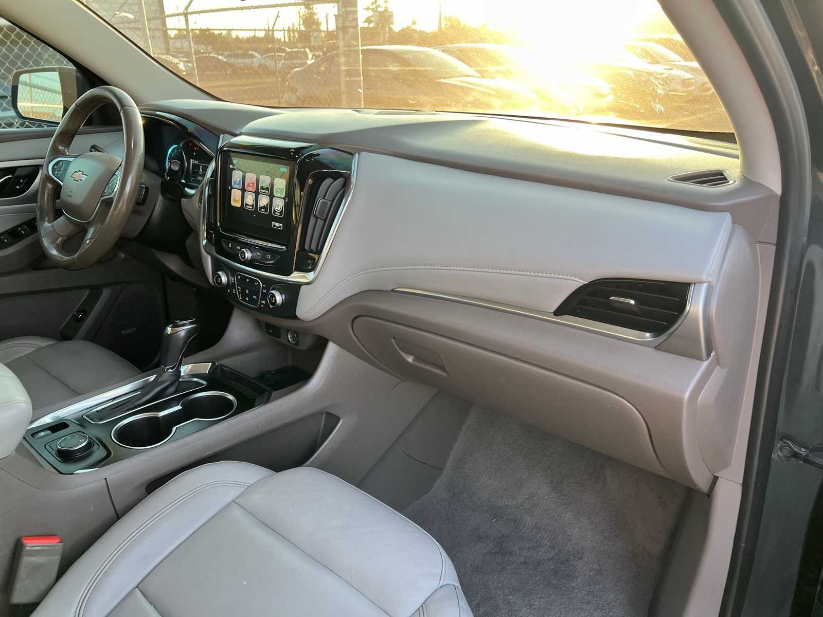 Thumbnail: 2019 Chevrolet Traverse - 26