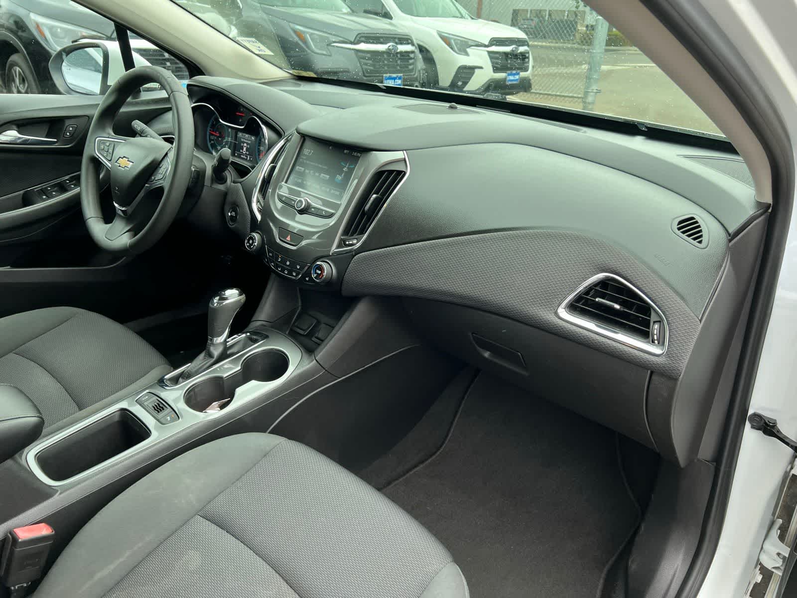 Thumbnail: 2016 Chevrolet Cruze - 26