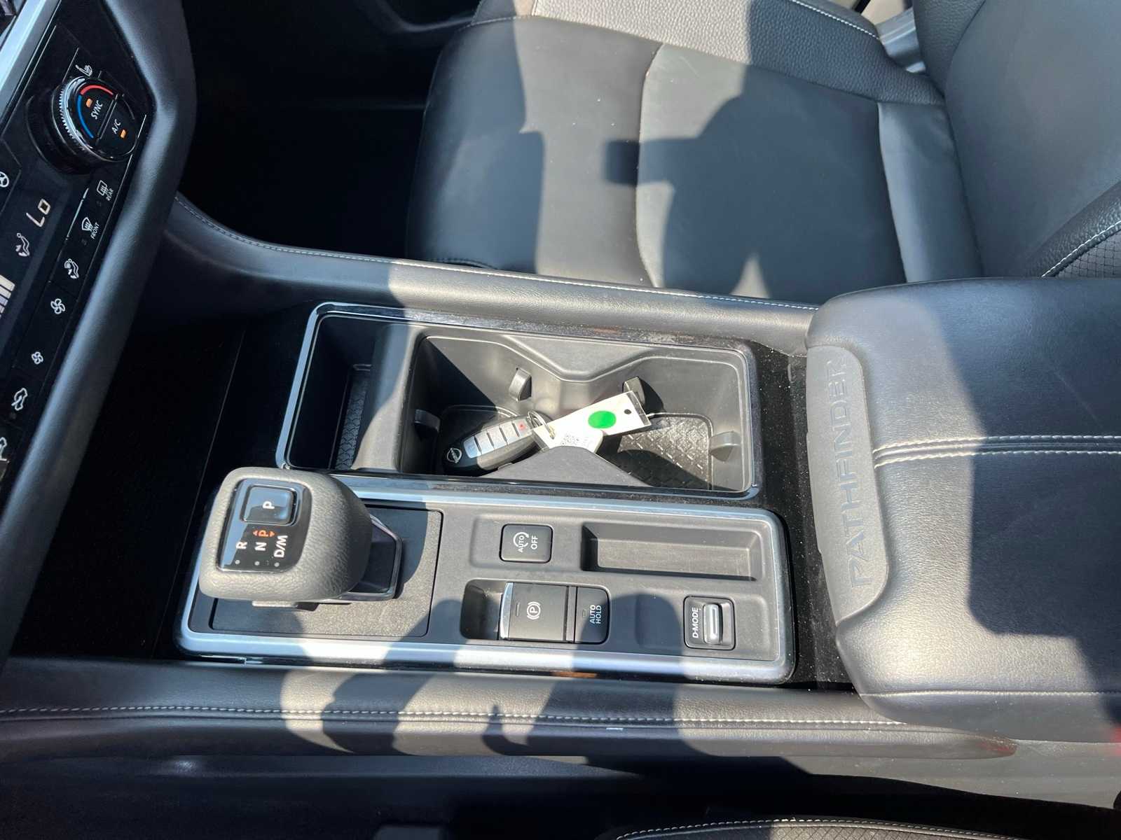 Thumbnail: 2022 Nissan Pathfinder - 39