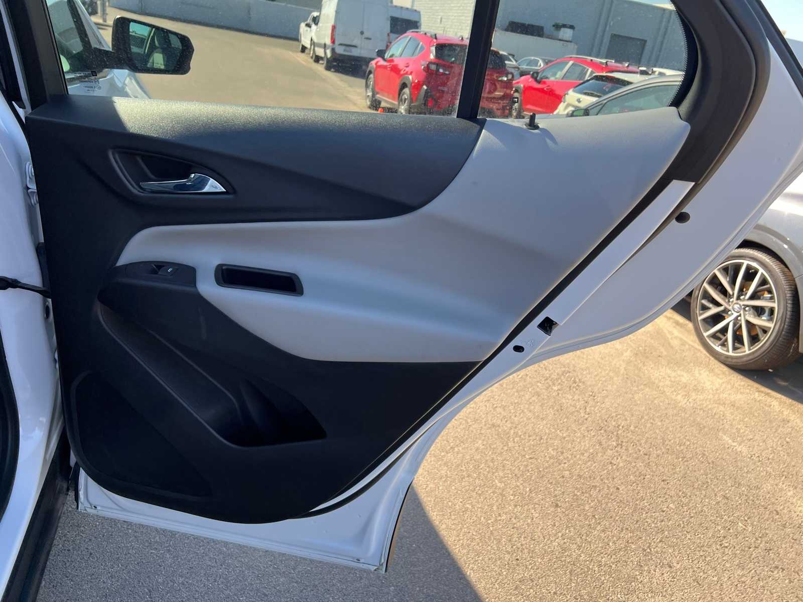 Thumbnail: 2020 Chevrolet Equinox - 24