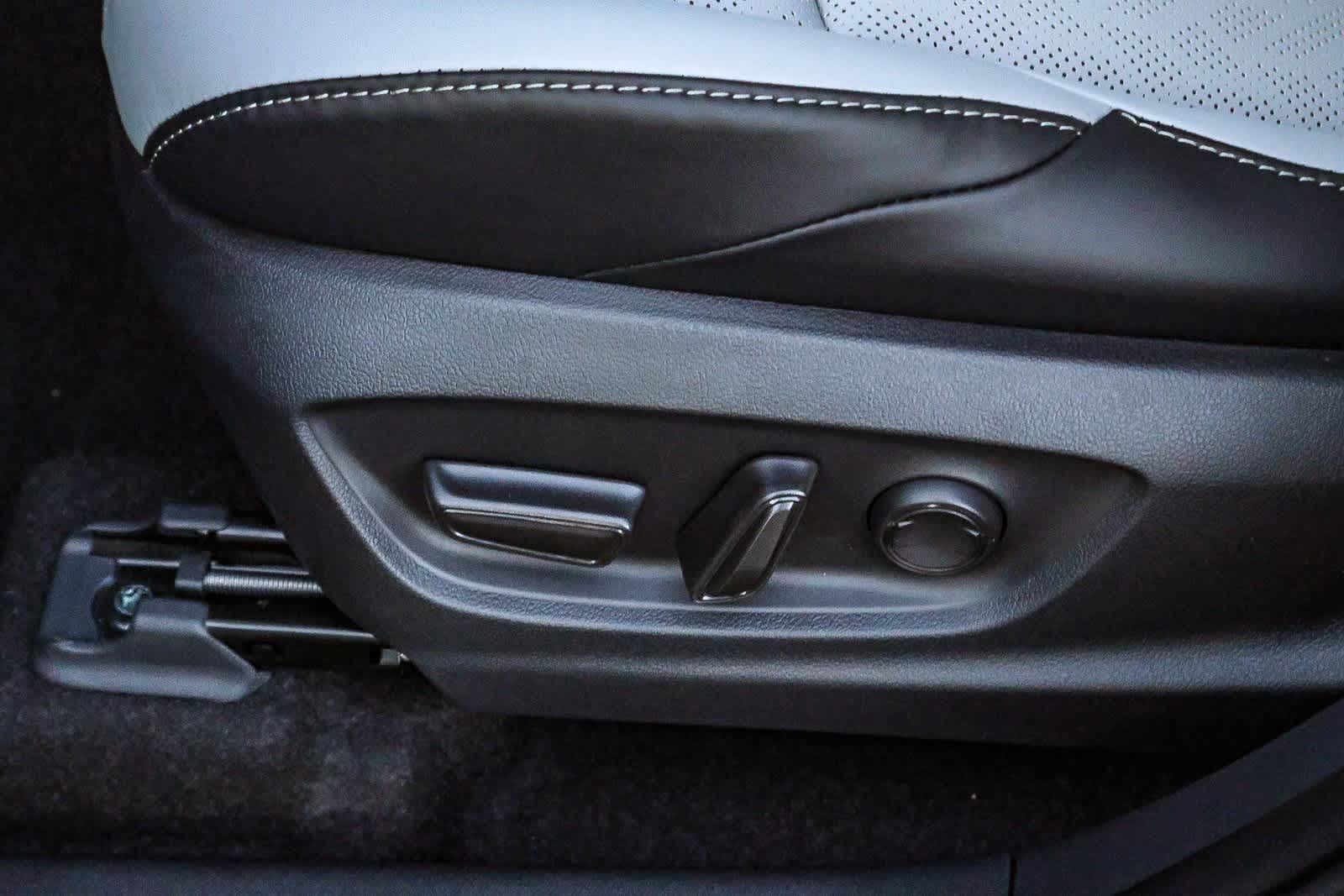 Thumbnail: 2026 Subaru Solterra - 19