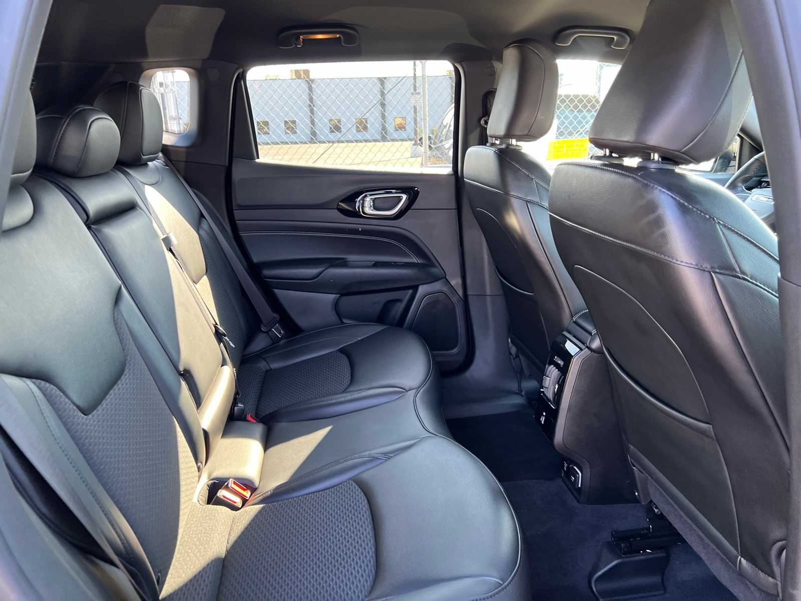 Thumbnail: 2022 Jeep Compass - 22