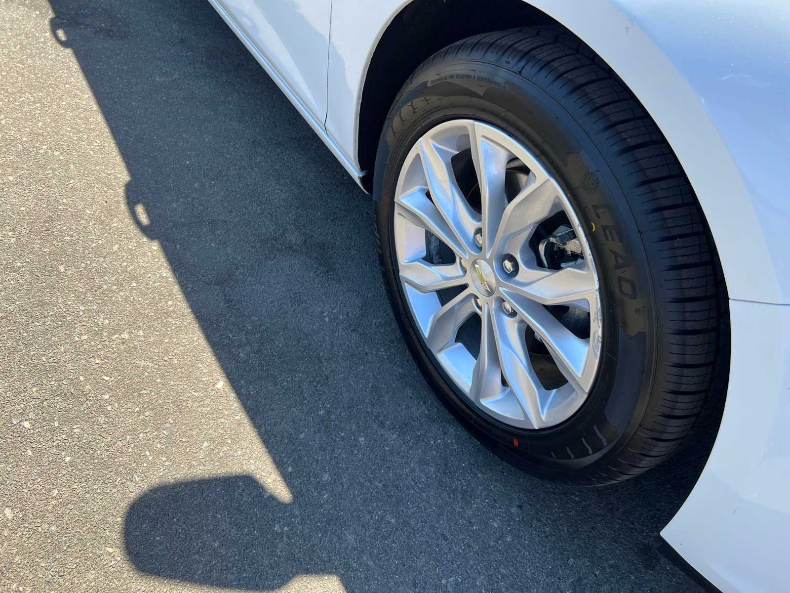 Thumbnail: 2019 Chevrolet Malibu - 24