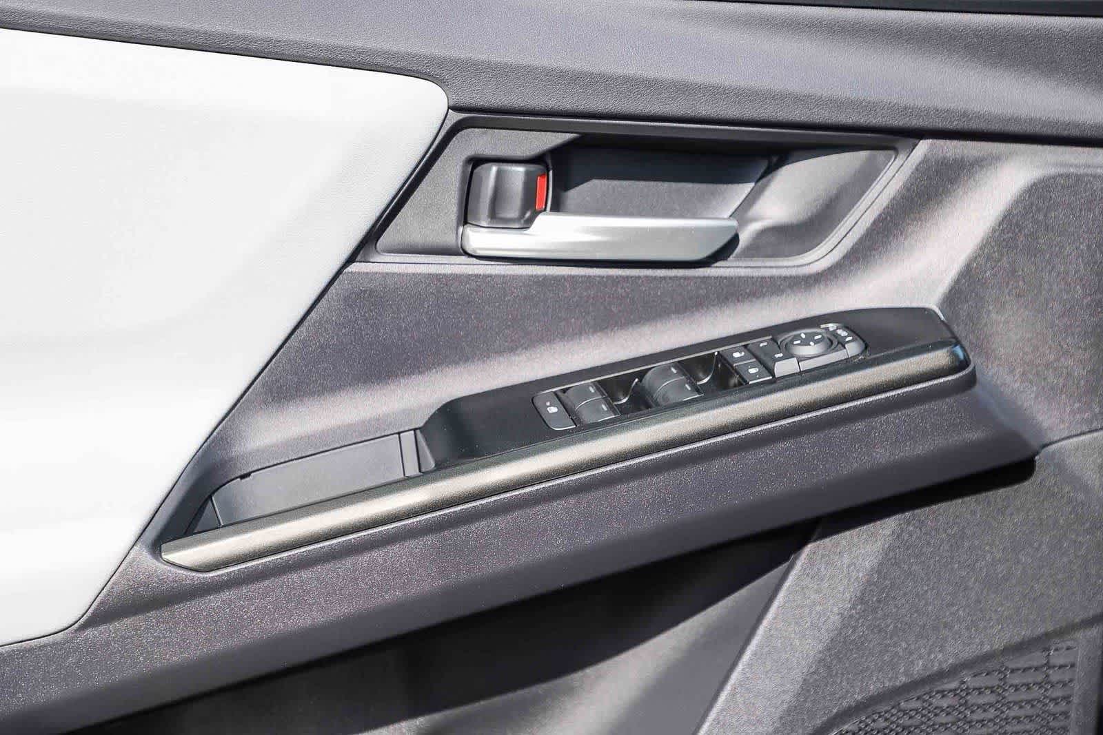 Thumbnail: 2026 Subaru Solterra - 20