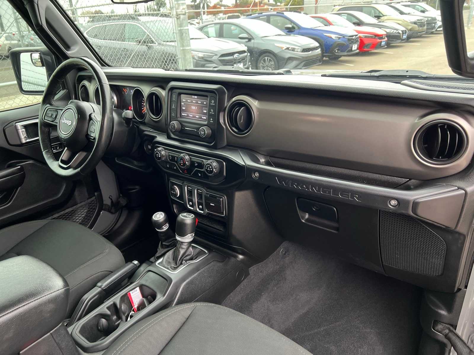 Thumbnail: 2020 Jeep Wrangler - 30