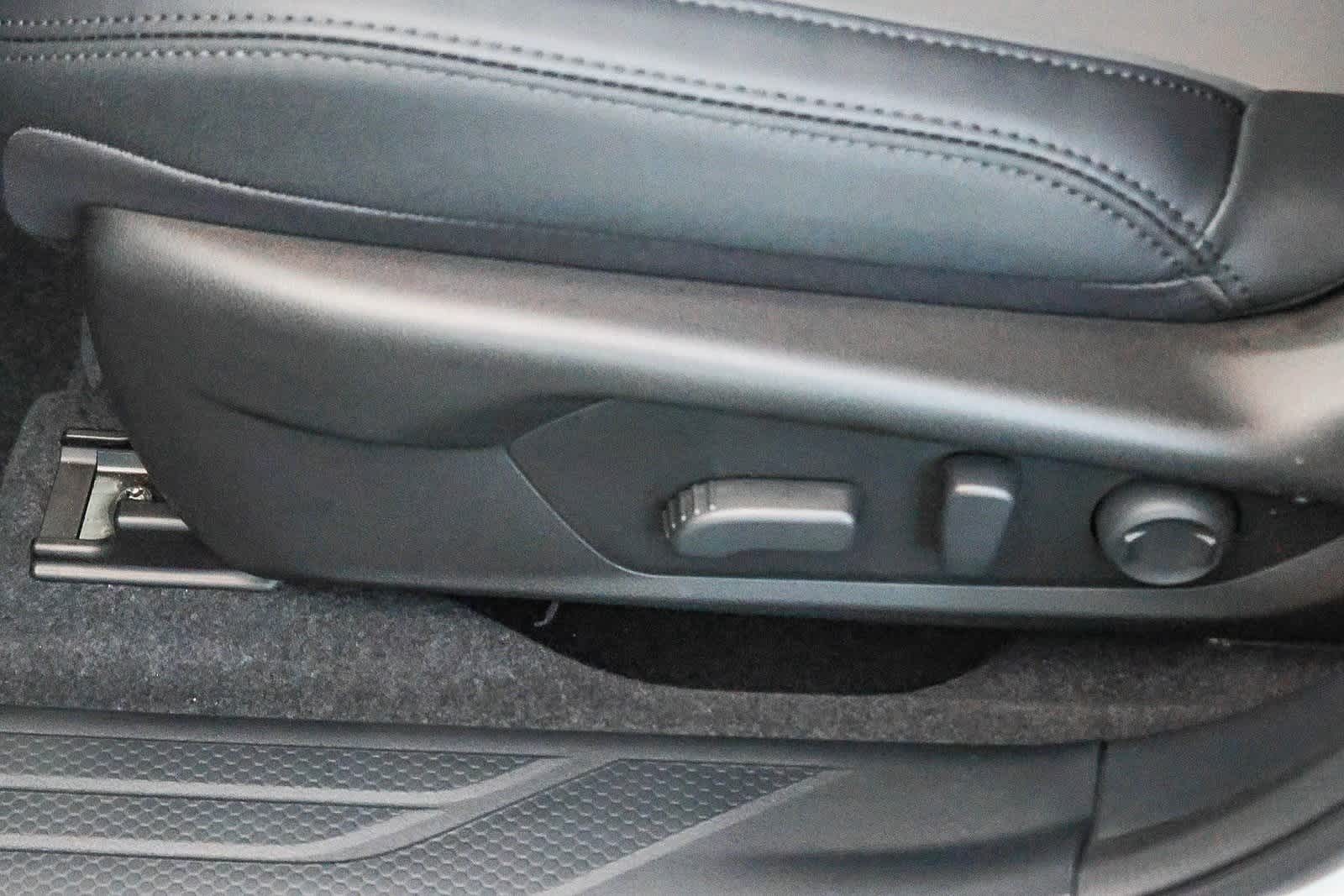 Thumbnail: 2026 Subaru Outback - 20