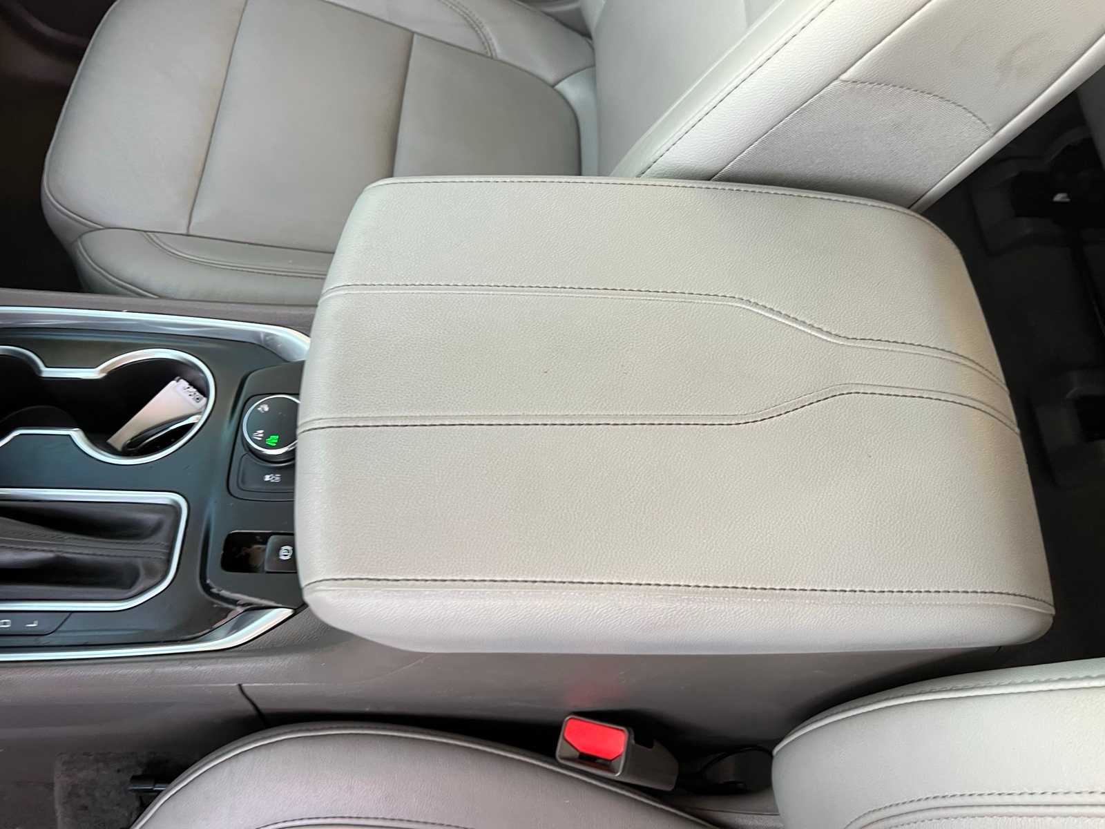 Thumbnail: 2019 Chevrolet Traverse - 40