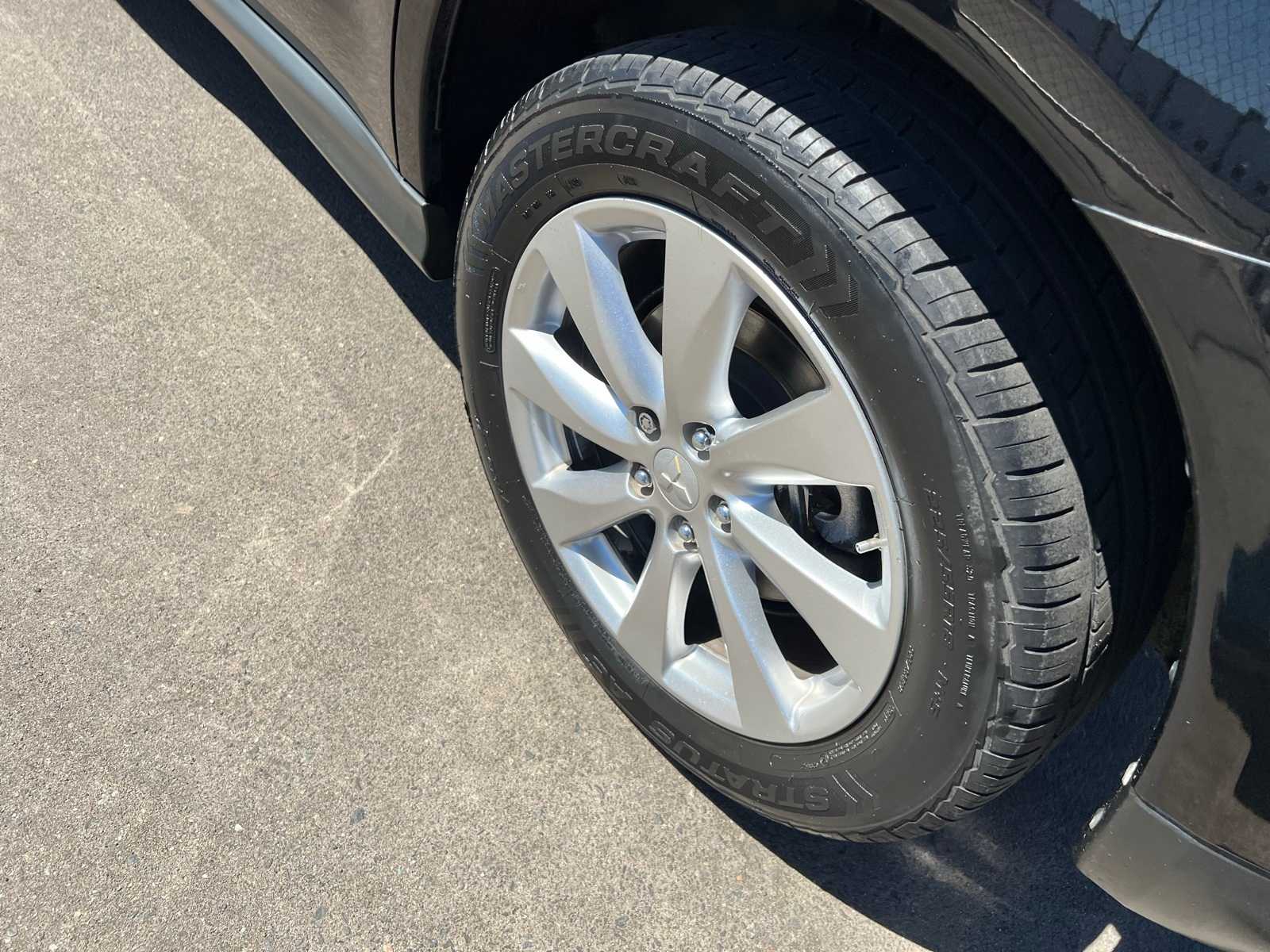Thumbnail: 2015 Mitsubishi Outlander Sport - 17
