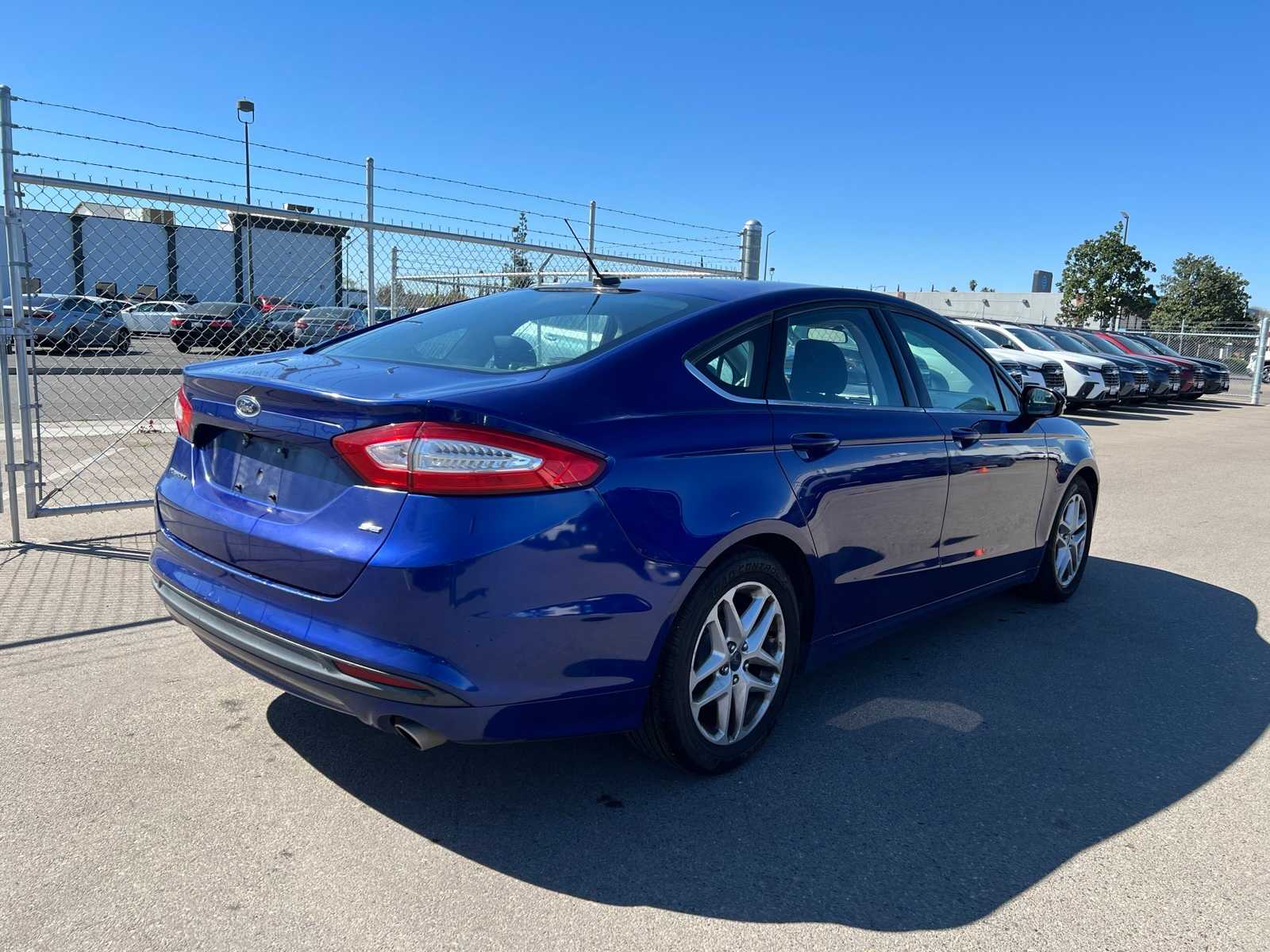 Thumbnail: 2016 Ford Fusion - 9