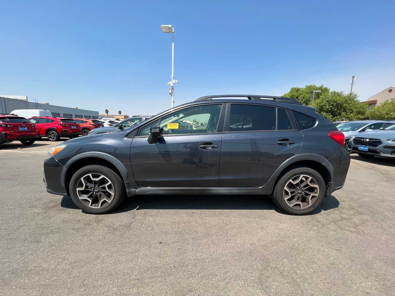 Thumbnail: 2017 Subaru Crosstrek - 2