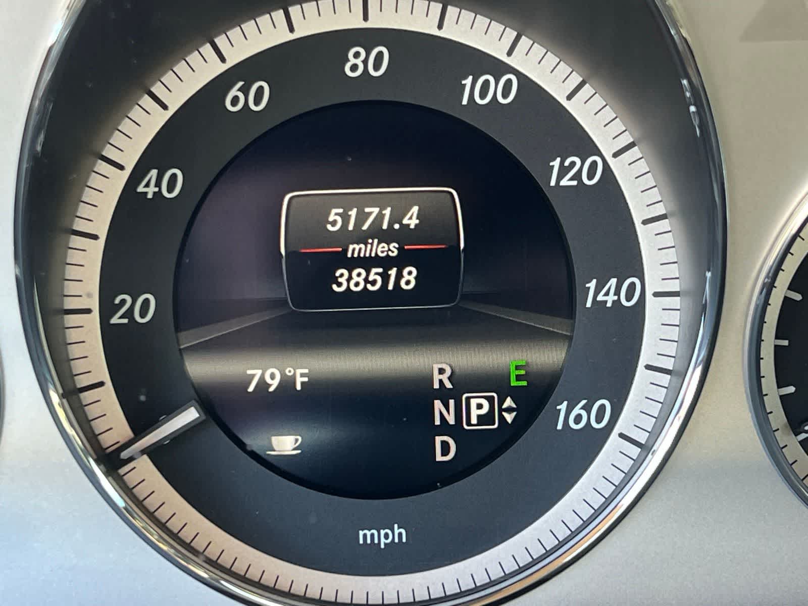 Thumbnail: 2013 Mercedes-Benz E-Class - 34