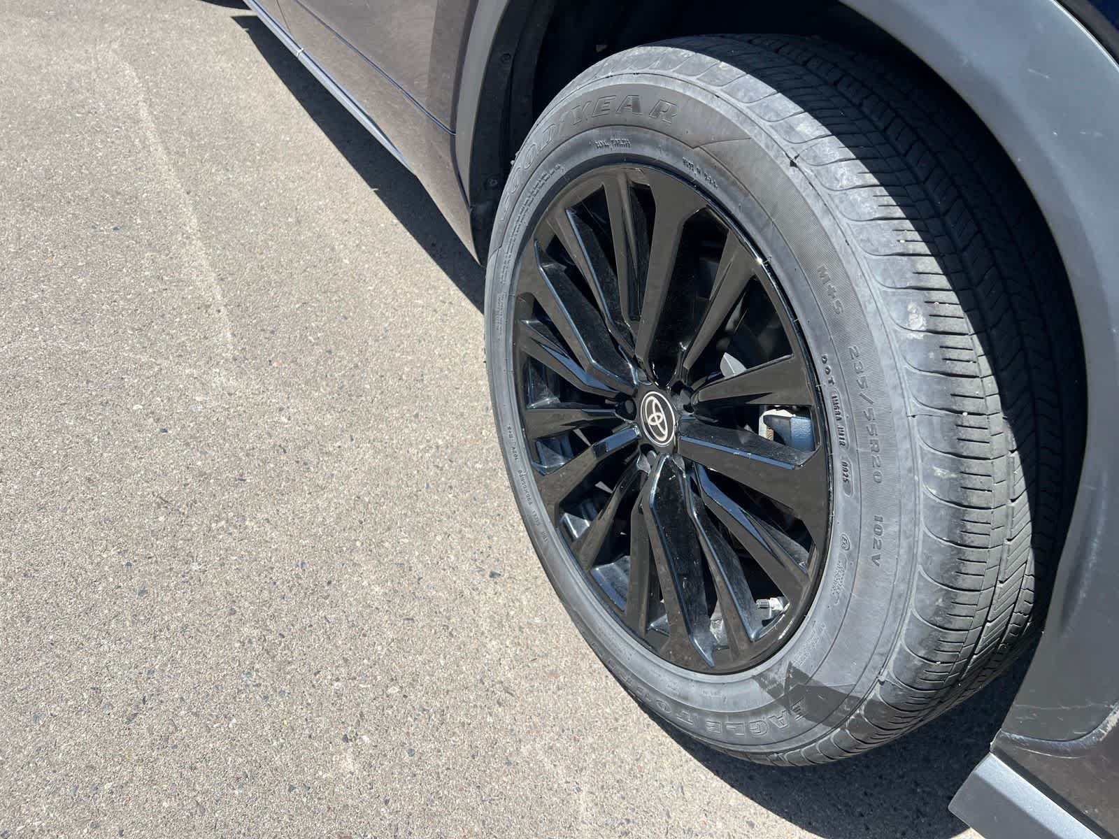 Thumbnail: 2025 Toyota Highlander - 17