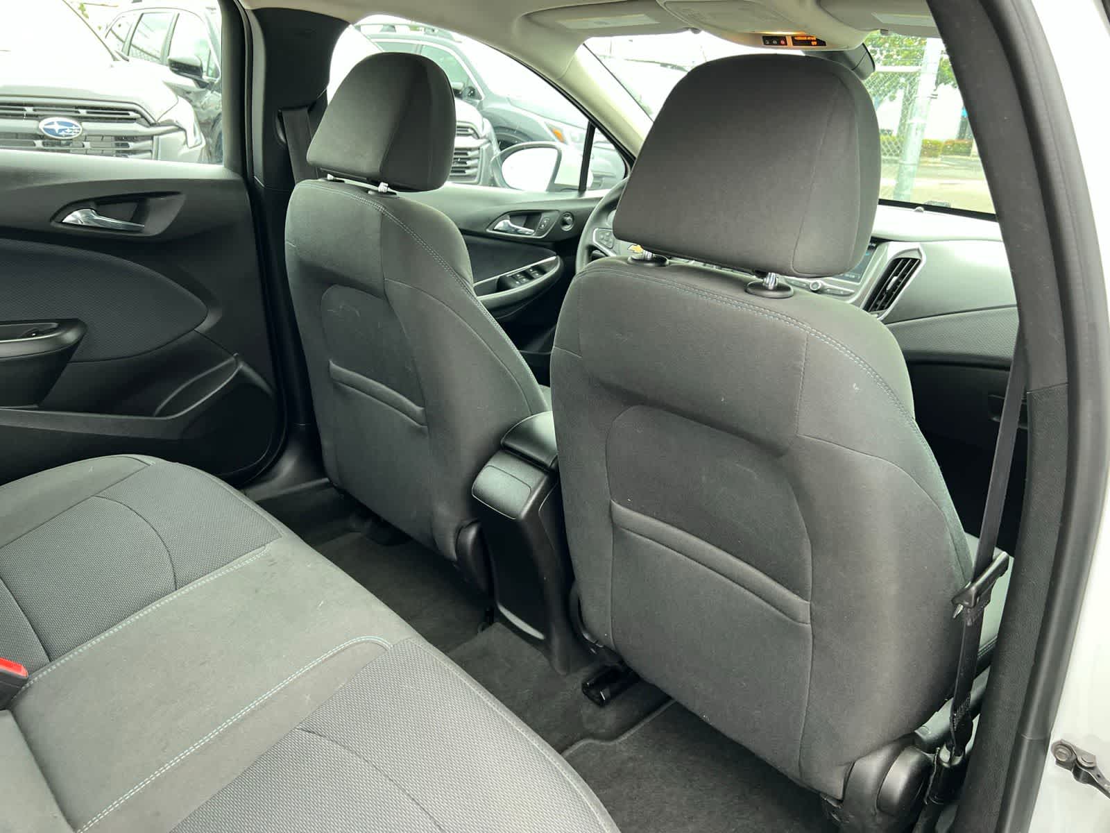 Thumbnail: 2016 Chevrolet Cruze - 22