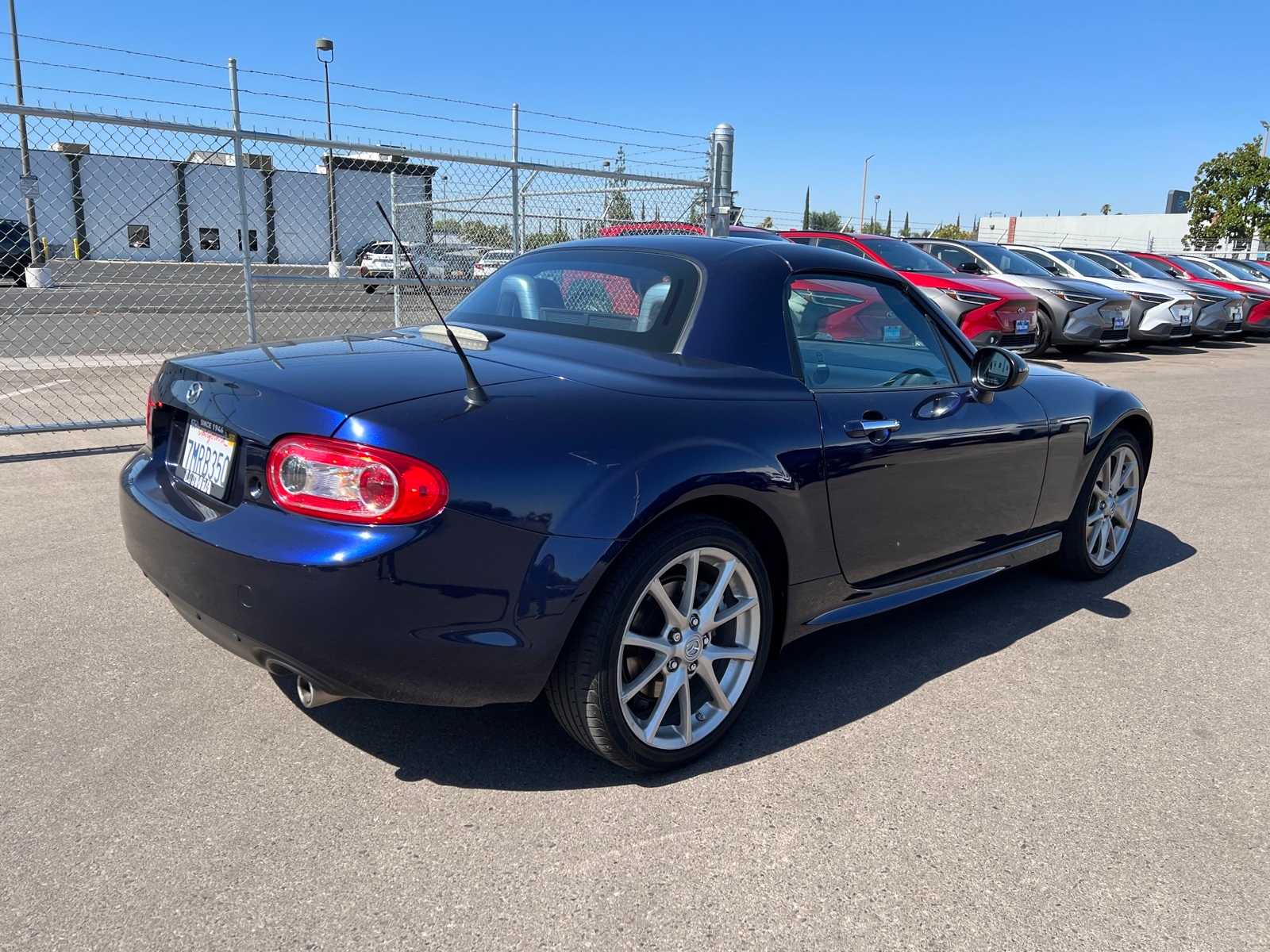 Thumbnail: 2012 Mazda MX-5 Miata - 8