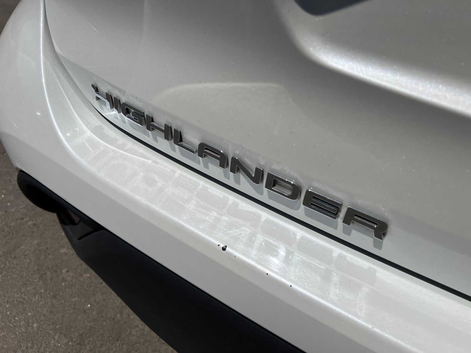 Thumbnail: 2021 Toyota Highlander - 5